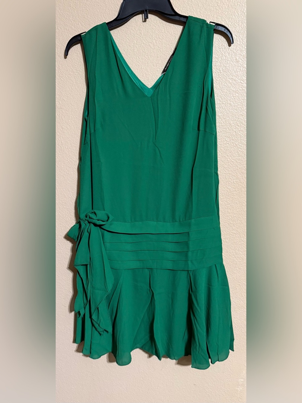 Women's Babeyond Green Sleeveless V-Neck Dress Size (4)